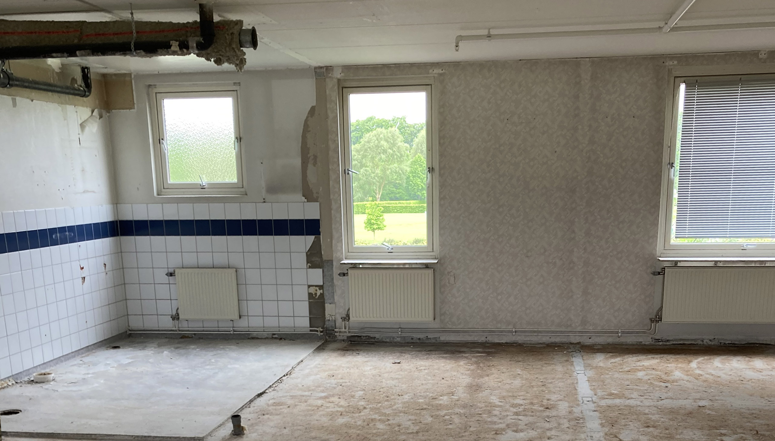 Henda renoverar en lägenhet